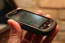 lg-qwerty-dual-screen-android-phone-11