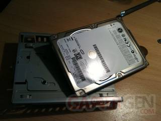 TUTO-Remplacement-du-disque-dur-de-votre-PS3 (13)
