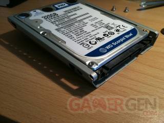 TUTO-Remplacement-du-disque-dur-de-votre-PS3 (16)
