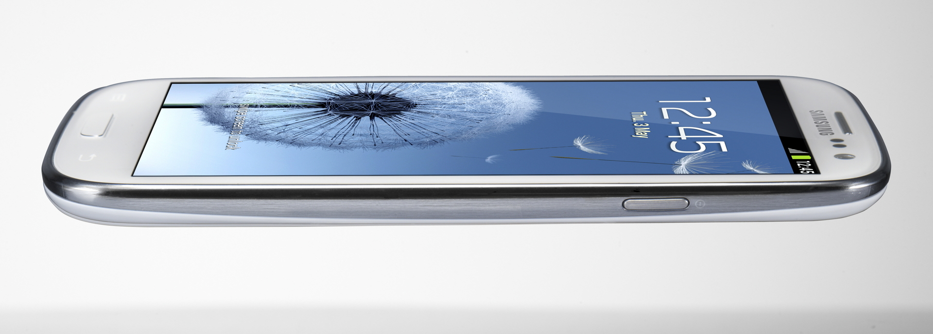 GALAXY S III Product Image (2)_W