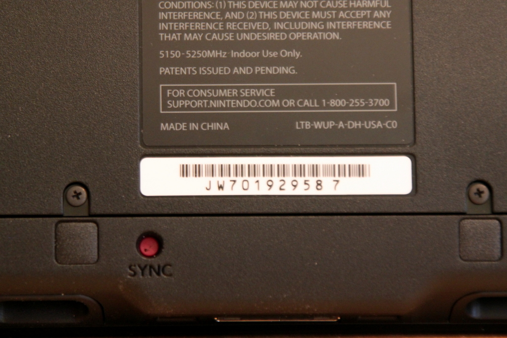 gamepad-wiiu-rear-back-dos-controller-image-photo-02