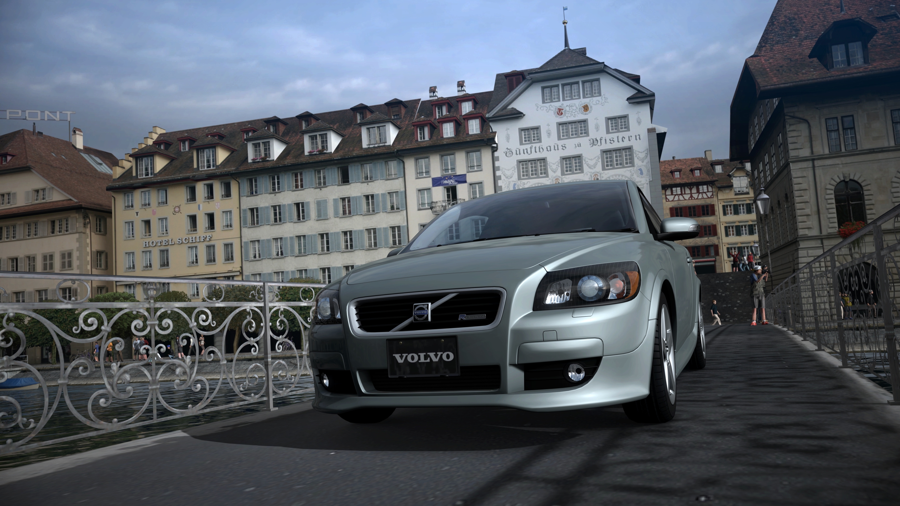 LuzernChapelBridge_Volvo_C30_T5_R-Design-2009_001