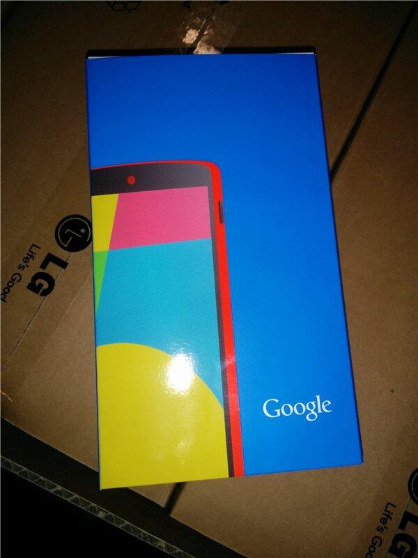 nexus-5-rouge-package-boite- (2)