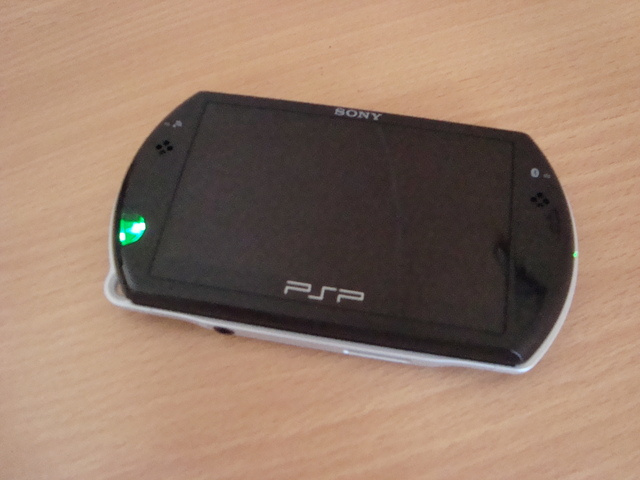 psp go noire 2