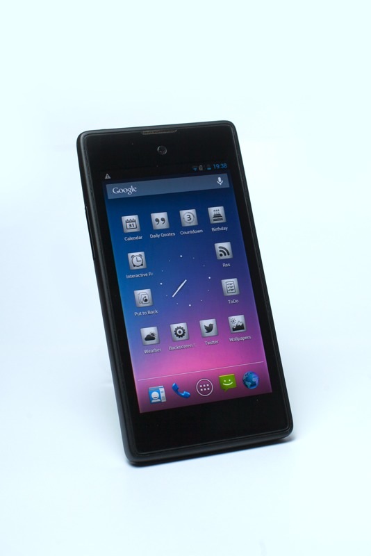 yotaphone- (2)